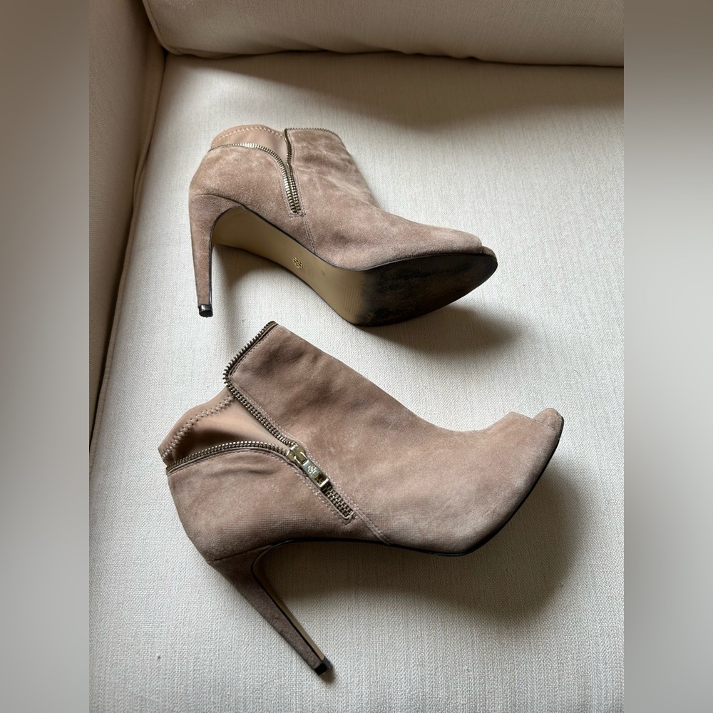 ANN TAYLOR Tonya Zipper Suede Peep-Toe Booties, Size 10